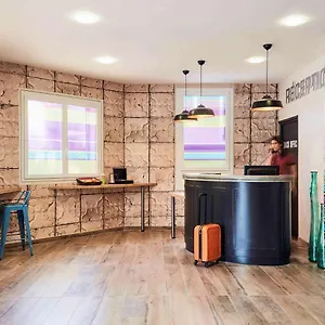 Hotel Ibis Styles Rooftop & ***