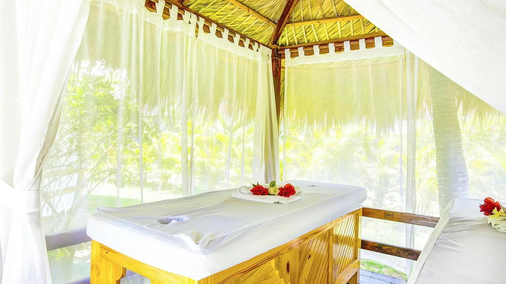 Hotel Grand Caribe Beach Club And Spa - Playa Los Corales Punta Cana
